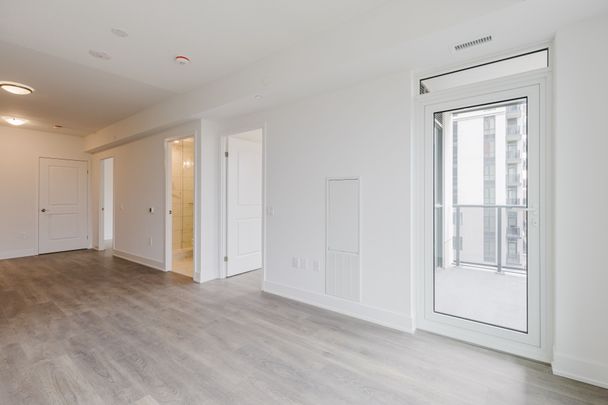 For Lease - 204 Burnhamthorpe Road Unit# 404, Mississauga, Ontario - Photo 1