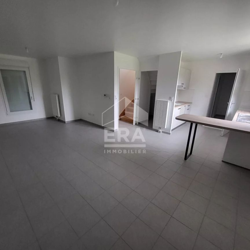 Maison Avion 6pièce(s) 103 m2 - Photo 1