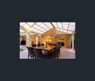 Rooming house/8 Sandalwood Crescent, Flagstaff Hill, SA 5159 - Photo 4