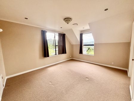 1 Hobbit Lane, Pinehaven - Photo 4