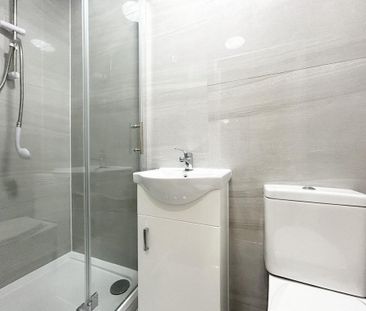 1 bedroom in a house share to rent - Photo 6