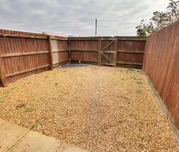 2 bedroom terraced house to rent - Photo 5