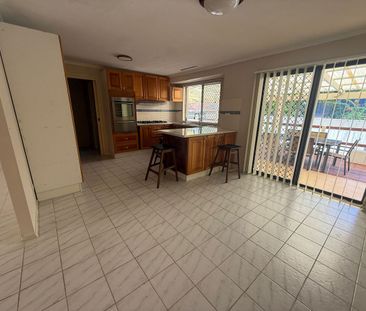 Stunning Family home! - Photo 6