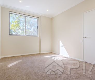 Large Two Bedroom Apartment with ample parking in Homebush - Photo 2