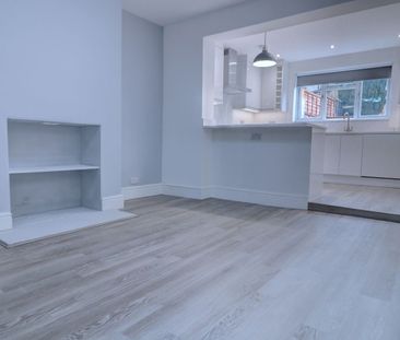 3 bedroom semi detached house to rent - Photo 1