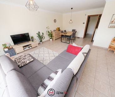 Gezellig appartement met 3 slaapkamers in het hart van Alken - Photo 1