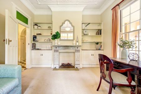 Grand family estate of timeless elegance - Photo 2