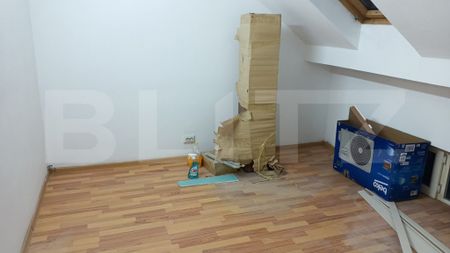 Spatiu de inchiriere, 3 camere, 89 mp, zona piata din centru - Fotografie 5