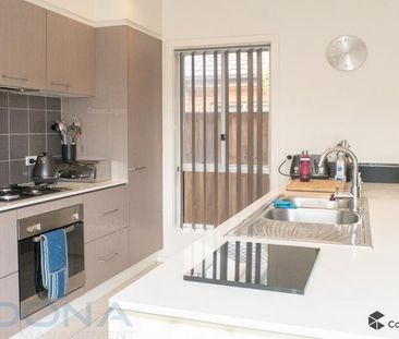 17 Claremont Street, Kellyville Ridge NSW 2155 - House For Rent | D... - Photo 4