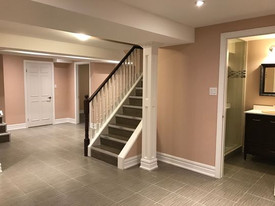 For Lease - 2535 Symington Court, Mississauga, Ontario - Photo 1