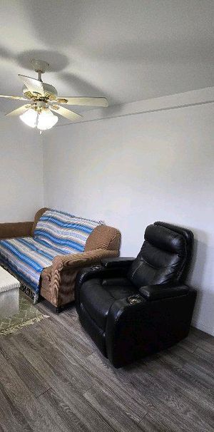 4 1/2 a louer - Photo 1