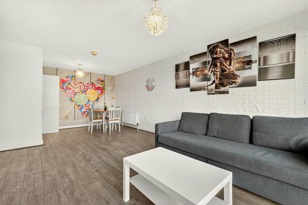 Apt 99 Victoria Place, 20 Wellwood Street, Belfast, BT12 5GF - Photo 1