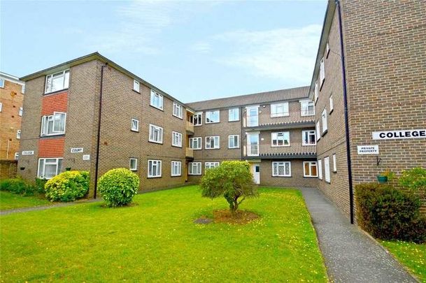 College Court, Ashburton Road, Croydon, Surrey, CR0 - Photo 1