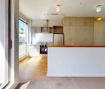 SUPERB INNER CITY LOCATION - Photo 4