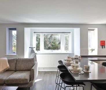 Classic Three Bed - Photo 6