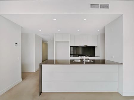 105/76 Rider Boulevard,Rhodes,New South Wales 2138, Sydney - Photo 2