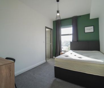 1 bedroom in a house share to rent - Photo 3