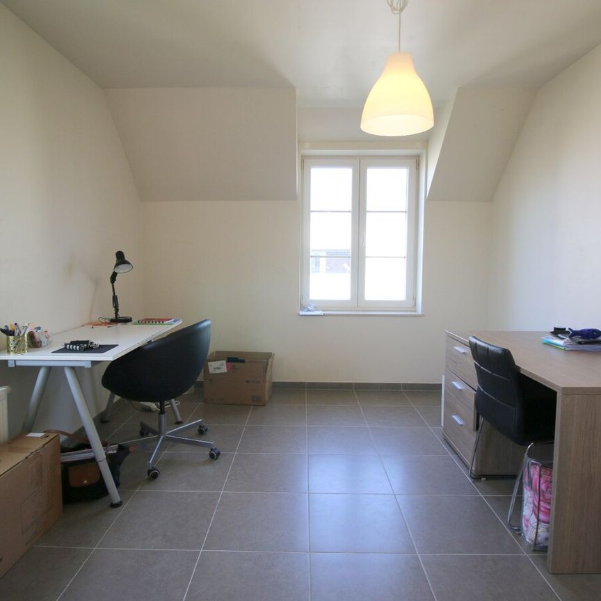 Instapklare woning op een boogschut van het centrum Zomergem - Foto 1