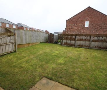 3 bedroom semi-detached house to rent - Photo 1