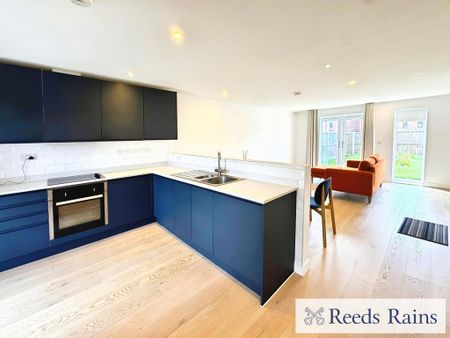 3 bedroom end of terrace house to rent - Photo 5