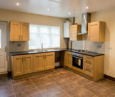 2 Bed Terraced House, The Drive, B23 - Photo 2