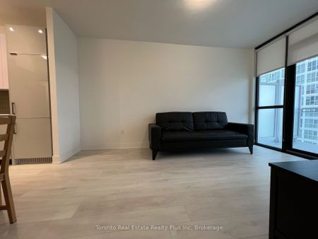 For Lease - 2908 Highway 7 Road Unit# 2106, Vaughan, Ontario - Photo 5