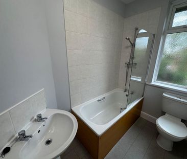 2 bed upper flat to rent in NE3 - Photo 6