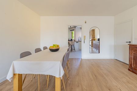 Drieslaapkamerappartement in het centrum van Knesselare - Photo 4