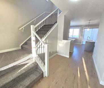 3806 202 Ave SE, Calgary - Photo 6