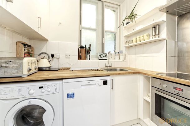 Charleville Road, W14, London - Photo 1