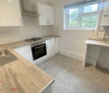 2 bedroom maisonette to rent - Photo 2