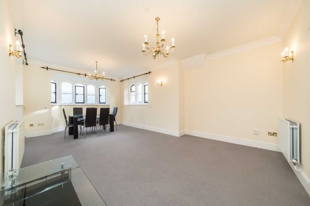 Royal Close, Wimbledon, SW19, London - Photo 1