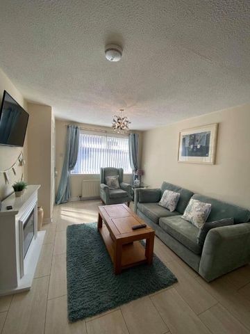 2 bedroom semi-detached house to rent - Photo 2