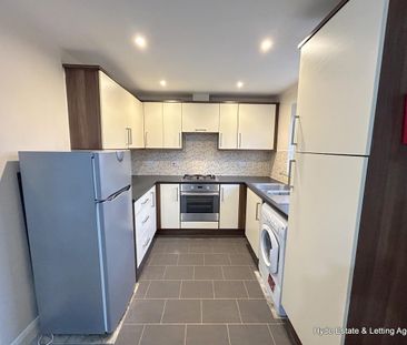 Flat 33 The Horizons, Moss Lane, BL6 5GH - Photo 1