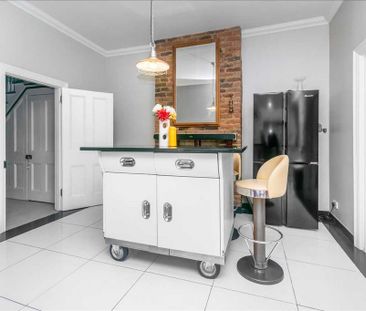 1 bedroom in a house share to rent - Photo 5