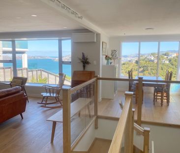 Three Bedroom Home with Spectacular Views - Photo 4