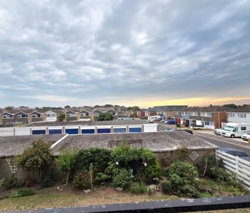 Gale Moor Avenue, GOSPORT - Photo 4