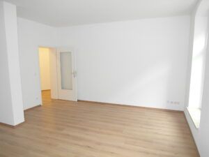 Haydnstr. 1, Wohnung 2 ~~~ Fußbodenheizung, Balkon, Tageslichtbad mit Wanne und Dusche, Abstellraum - Photo 2