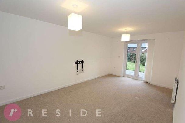 Charlton Street, Castleton, Rochdale, OL11 - Photo 1