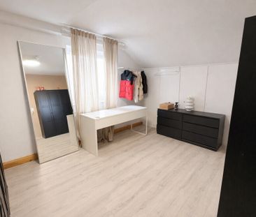 Großzügige 6-Zimmer-Wohnung mit Altbaucharme -ideal für Familien in... - Photo 6