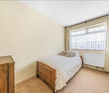 3 bedroom bungalow to rent - Photo 4