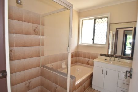 24 Yalumba Crescent, Wilsonton Heights QLD 4350 - House For Rent | Domain - Photo 2