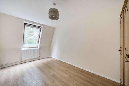 Hanger View Way, West Acton, W3 - Photo 2