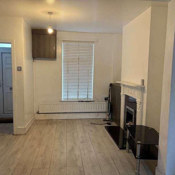 Raglan Street, Barrow-in-furness, LA14 - Photo 1