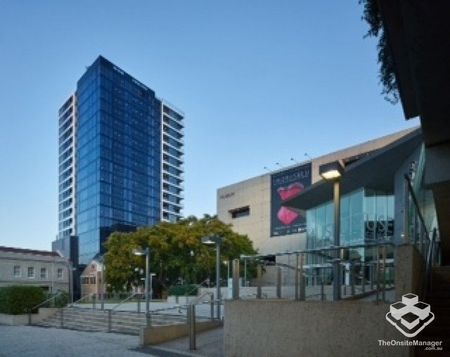 Partly Furnished executive style living in South Brisbane - Photo 2