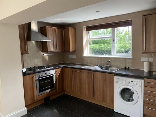 2 bedroom flat to rent - Photo 1