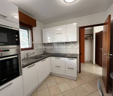 Location Appartement 3 pièces 82m² - Photo 2