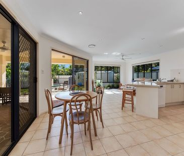 Spacious Family Retreat with Pool in Buderim Meadows - Photo 6