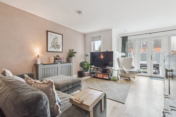 3 Bed End Terrace, Birchfield Drive, G14 - Photo 1