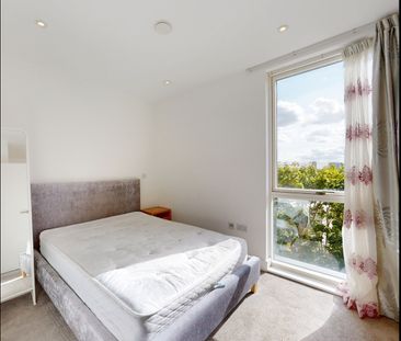 3 Bed Flat, Bay House, SE16 - Photo 3